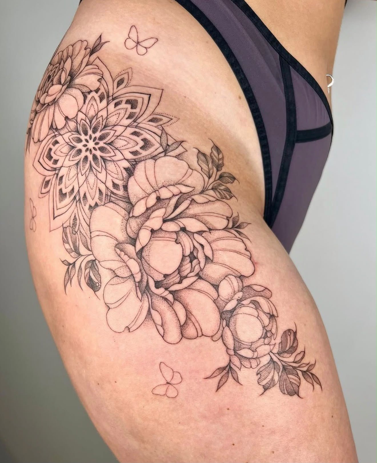 Botanisch tattoo van Sophia — Fempire Tattoo Studio